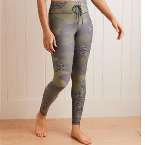 Aerie Move Drawcord  7/8 Legging